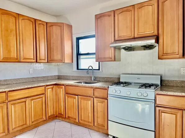 14947 Delaware Ave Floor 2, Flushing, NY 11355