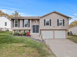 4205 Chisholm Trail Dr, Saint Charles, MO 63304