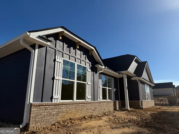 153 Harbor Dr, Macon, GA 31220