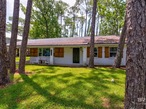 1113 Bienville Blvd, Dauphin Island, AL 36528