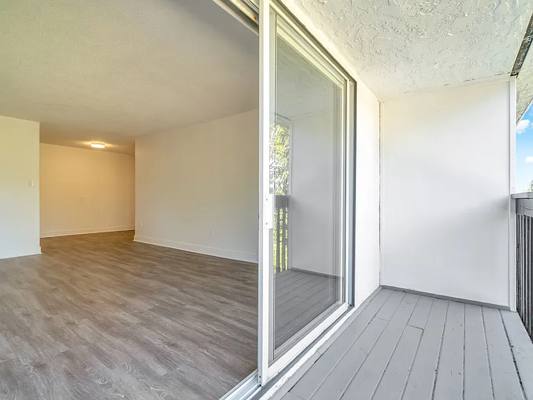 3868 Shelbourne St — Photo 13