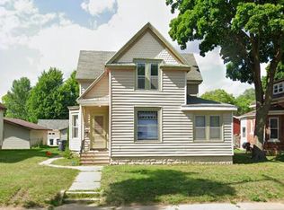 1513 Market St, La Crosse, WI 54601