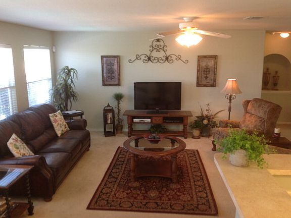 4th image of 2480 Medina Dr