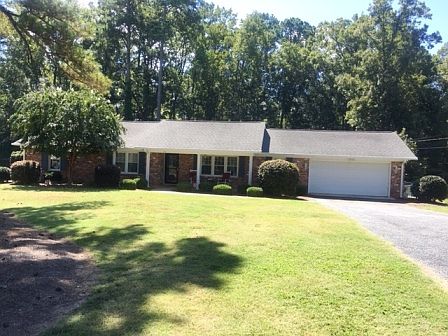 1st image of 128 Colonial Dr
