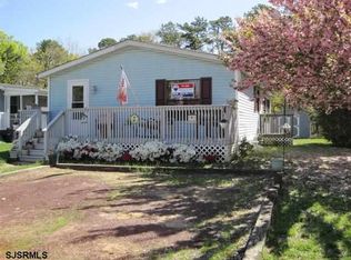53 Hickory Ln, Mays Landing, NJ 08330