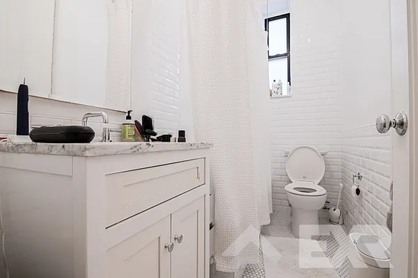 Rented by EXR | media 20