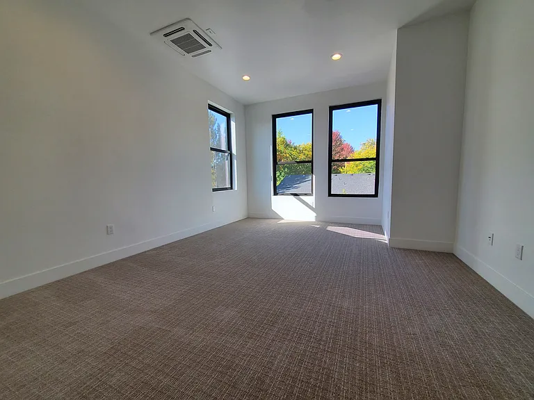 55 N 2nd St #200 — Photo 12