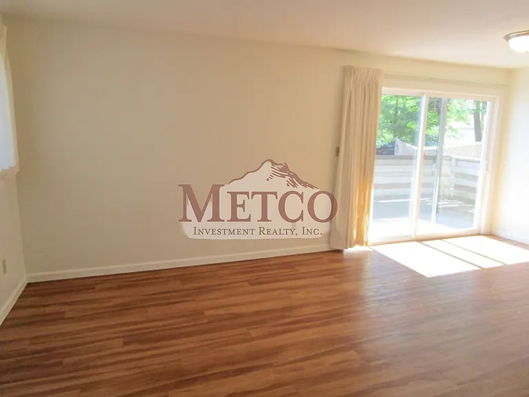 3006 Willamette St — Photo 6