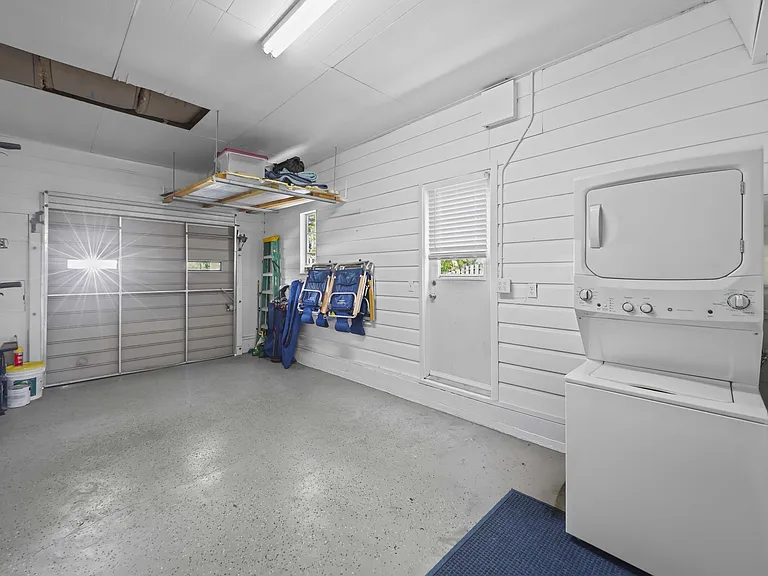 1714 N Palmway — Photo 20