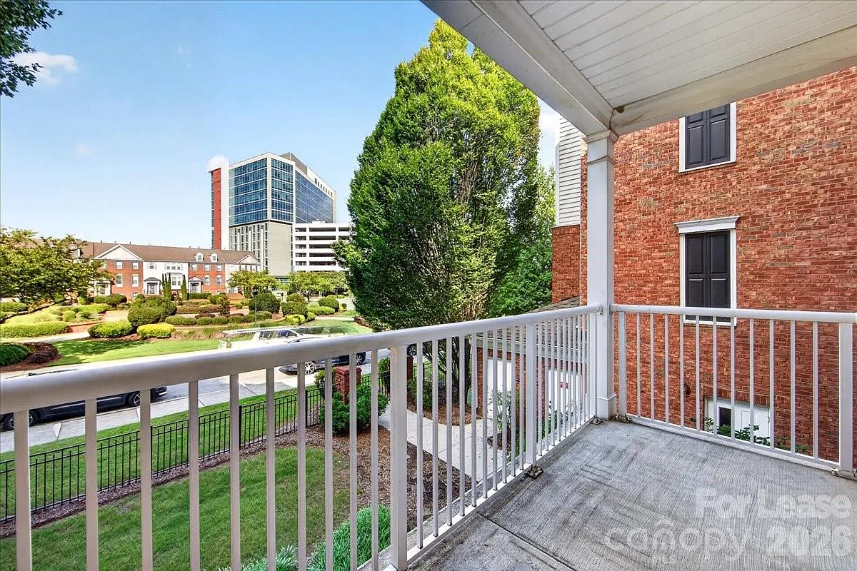 3 bed, 2.0 bath, 1482 sqft, $1,945 — Photo 1
