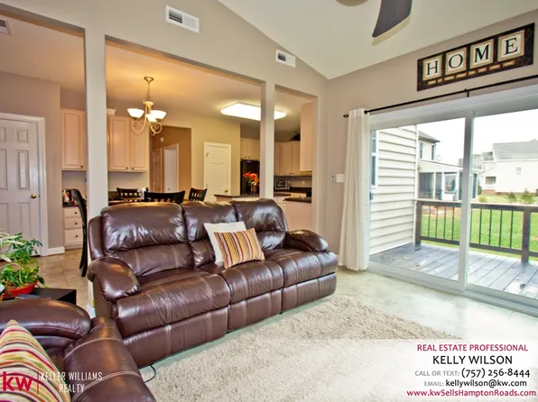 13176 Windward Pl, Carrollton, VA 23314