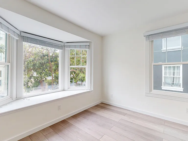 748 Page St #1 — Photo 10