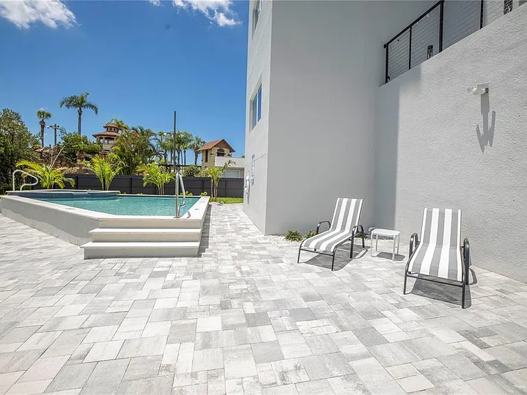 19505 Gulf Blvd #304 — Photo 74