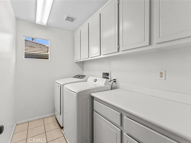 28403 Ravenna St — Photo 29