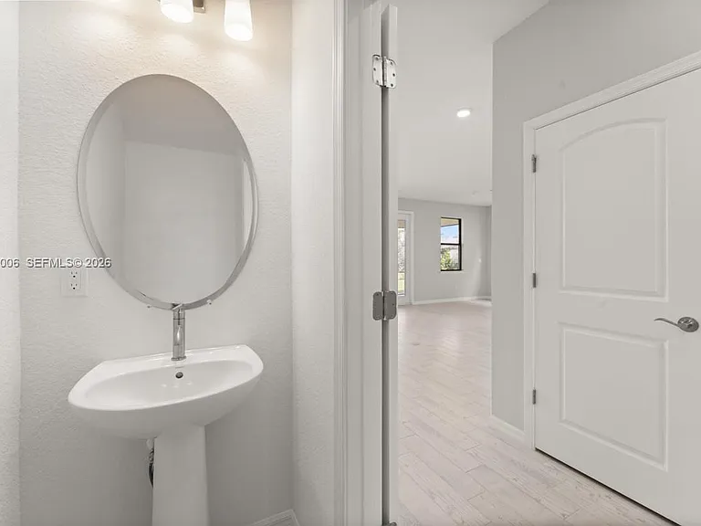 4492 Tacoma Park Dr — Photo 13