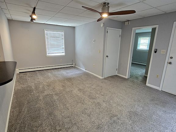 5th image of 45 Hickory St