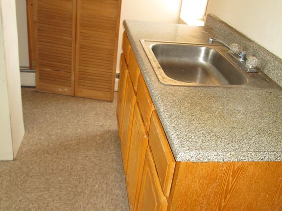 2nd image of 205 Monticello Ave APT 13