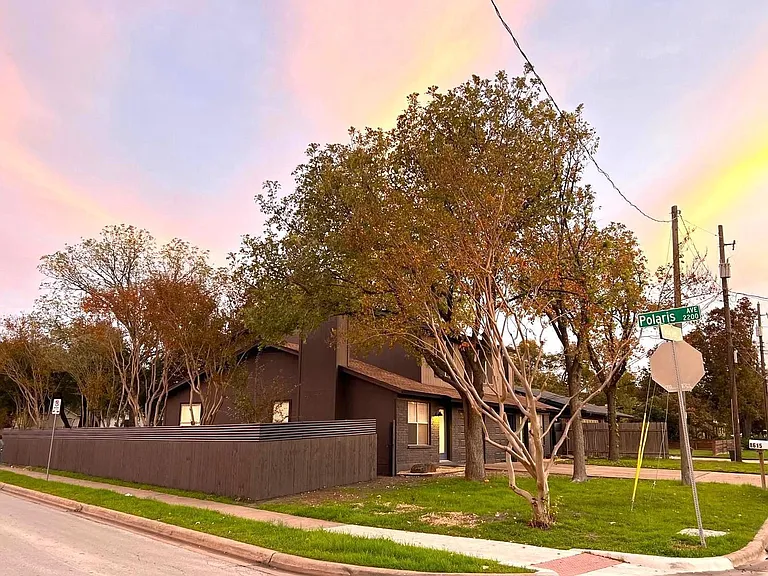 8615 Bowling Green Dr #B — Photo 1