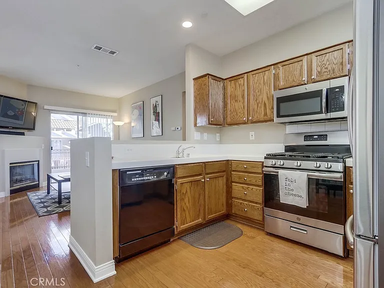 54 Santa Barbara Ct — Photo 14
