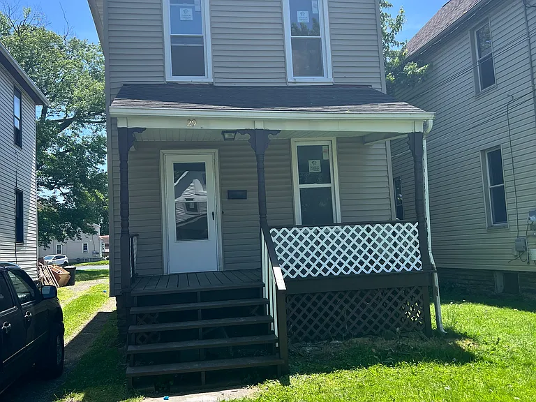 29 Neil St — Photo 1