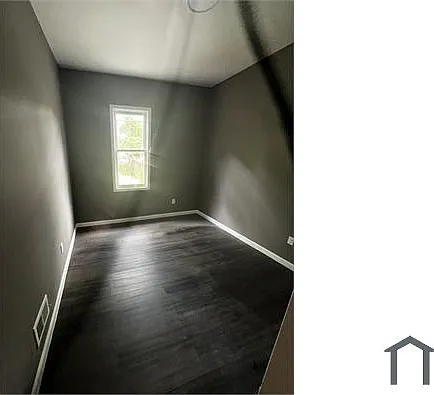 3 bed, 900 sqft, $2,400 — Photo 4