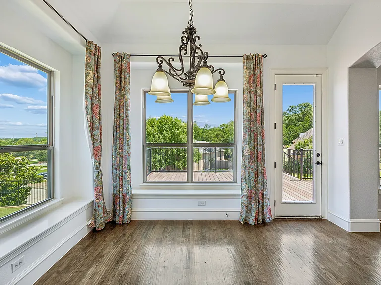 134 Santa Rosa Way — Photo 4