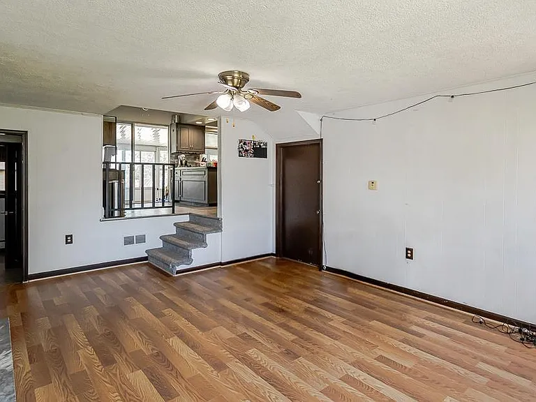 6125 Seaman Rd — Photo 7