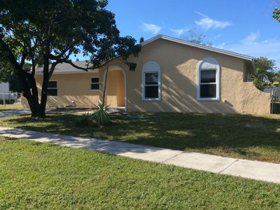 976 Lovely Ln, North Fort Myers, FL, 33903
