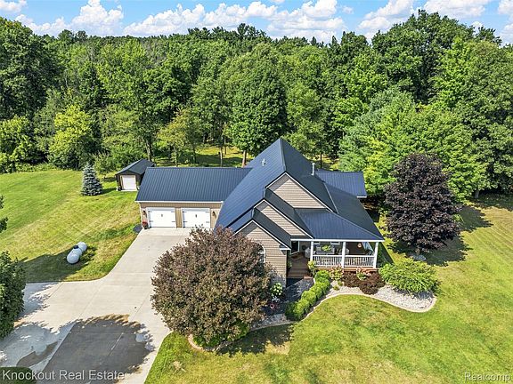 2nd image of 7578 Waters Edge Dr