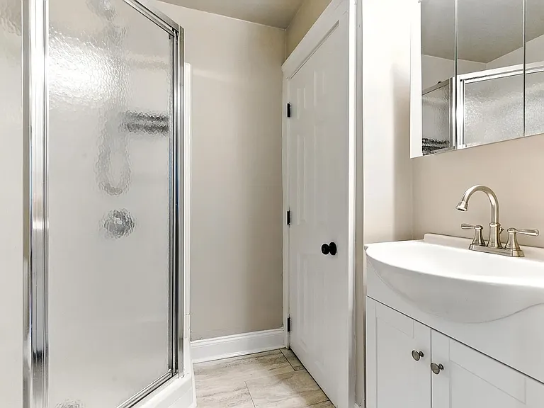 17 Beckford St #4 — Photo 8