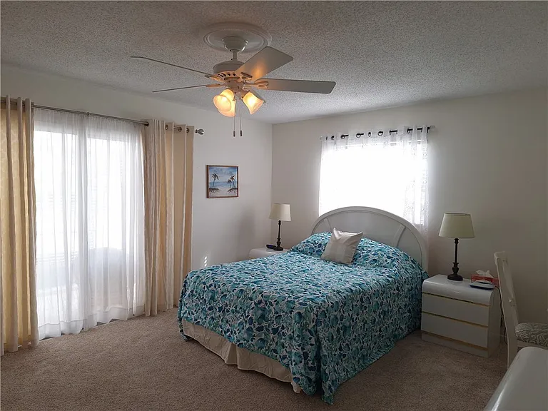19 Pine Arbor Ln #105 — Photo 4