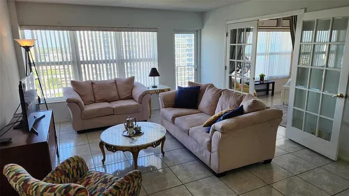 405 N Ocean Blvd #1507 Photo 1