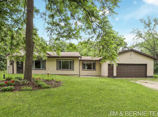 12984 Northland Dr, Cedar Springs, MI 49319