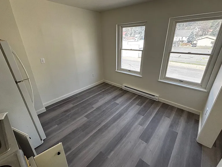 525 S Main St — Photo 24