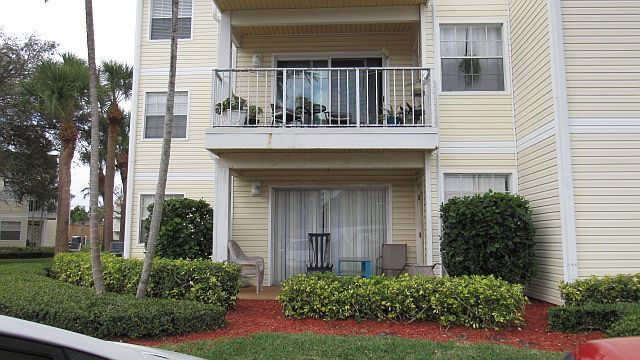 1st image of 1850 Charlesmont Dr APT 113