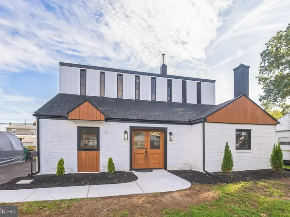 2102 David Dr, Bristol, PA 19007