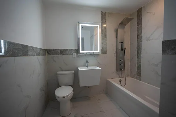 Rented by The InHouse Group | media 14