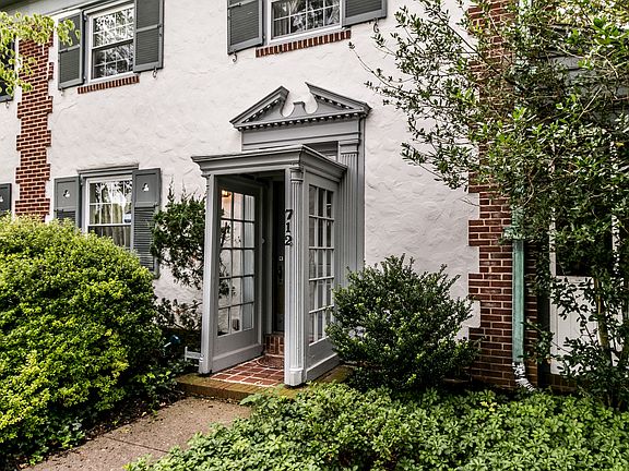 3rd image of 712 Greenhill Ave