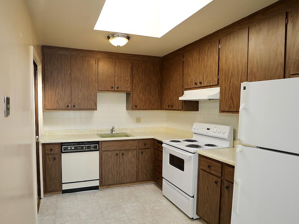 1st image of 1273 11th Ave #3