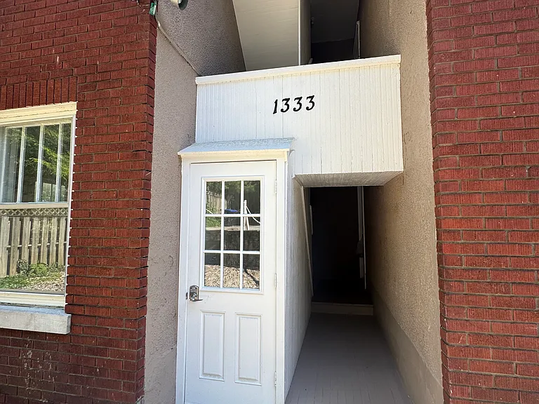 1333 Castlewood Ave #2 — Photo 27