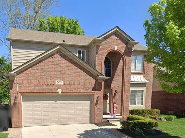 5675 Gregory Dr, Shelby Township, MI 48317