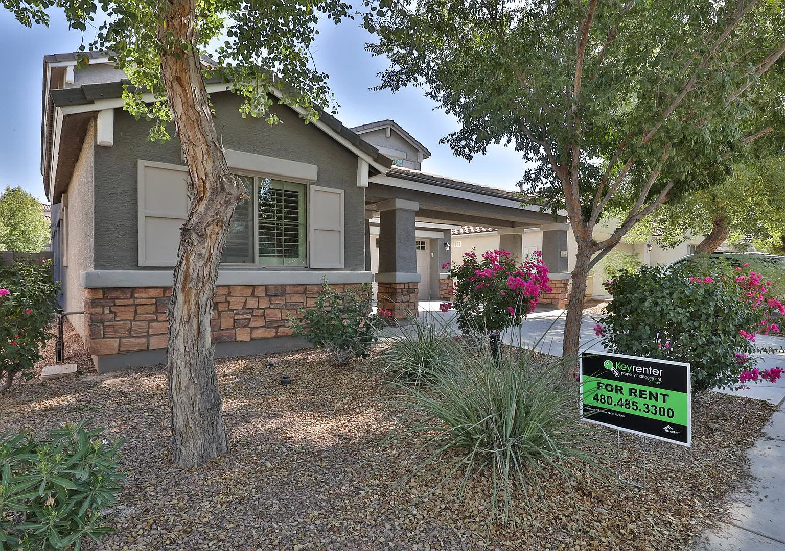 Spacious 4-Bedroom Power Ranch Home with Downstairs Bedroom, Loft, Balcony & Incredible Community... — Photo 3