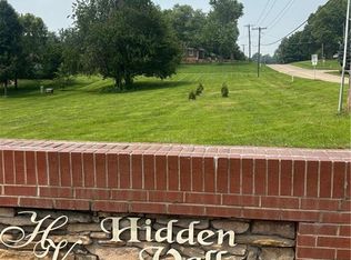 4216 Gene Field Rd, Saint Joseph, MO 64506