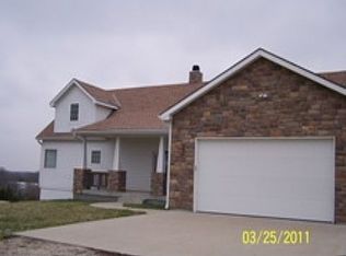 1028 N 600th Rd, Baldwin City, KS 66006