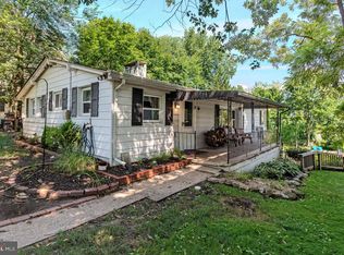 124 Club Rd, Pasadena, MD 21122