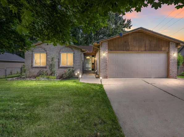 3027 Chard Ave, Warren, MI 48092