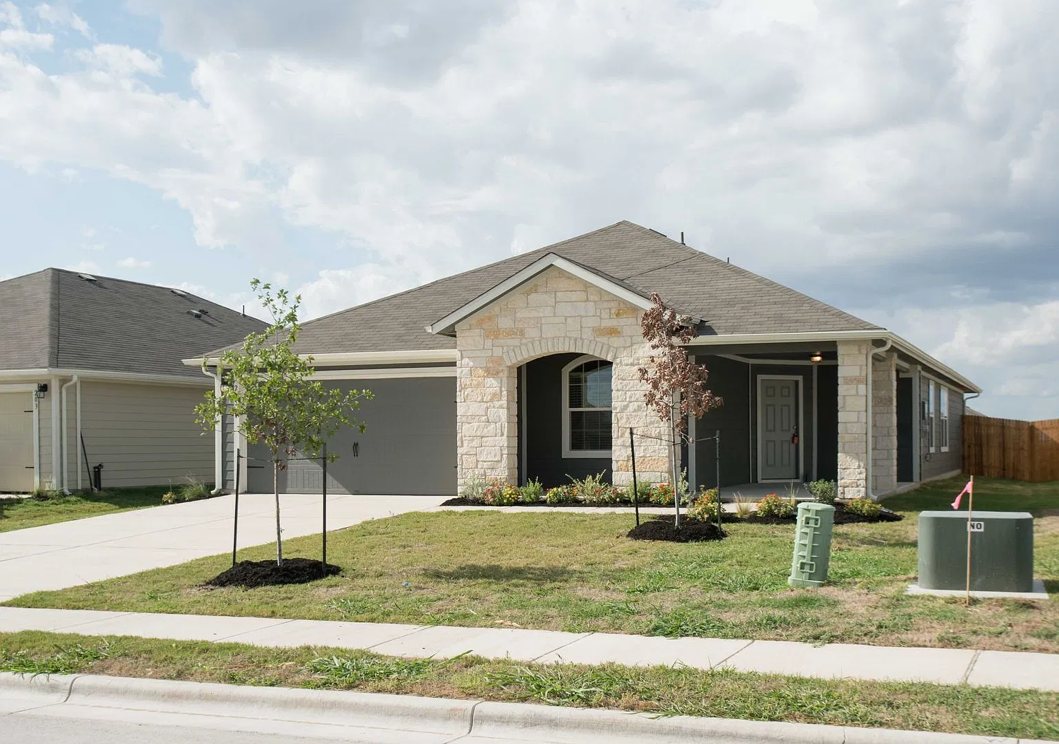 205 Garcitas Creek Ln — Photo 2