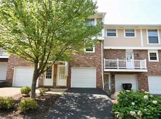 5493 Library Rd APT 14, Bethel Park, PA 15102
