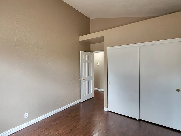 5044 S Rainbow Blvd #206-1 — Photo 4