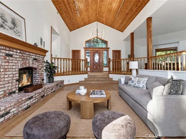 229 Shasta Dr, Lake Arrowhead, CA 92352